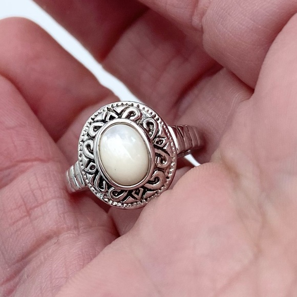Faux White Opal Ornate Round Rhodium Plated Silver Tone Ring - Picture 8 of 12